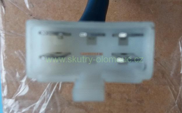 regulátor napětí 12V - 5 vývodů
