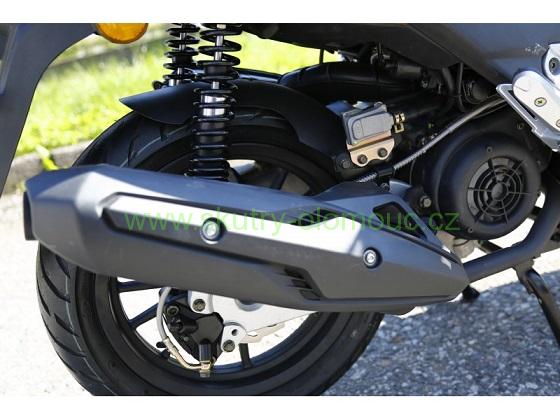 CAPIRELLI MUSTANG 125ccm Euro 4